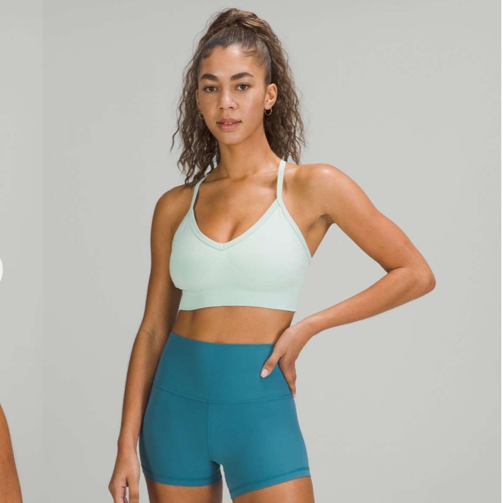 Lululemon ebb to street bra